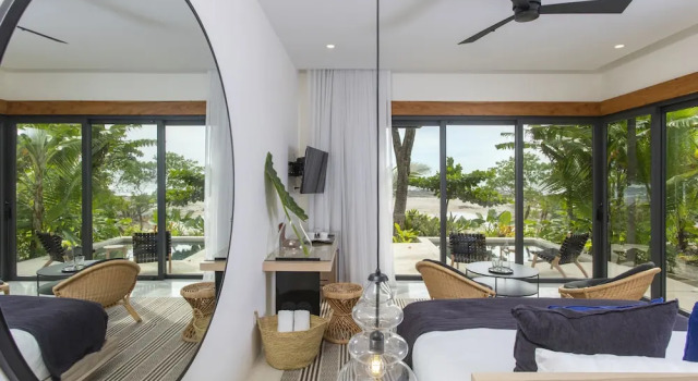 Бунгало с красивым видом из окна Hotel Nantipa - A Tico Beach Experience