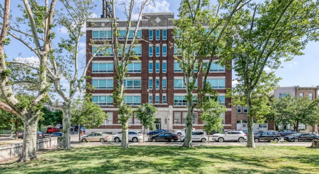 Апартаменты Metroflats at 509 Vine Street
