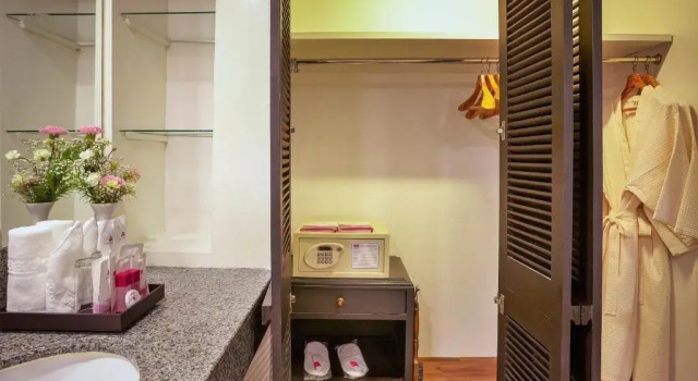 Двухместный люкс Amtel Square Wing Ambassador Hotel Bangkok