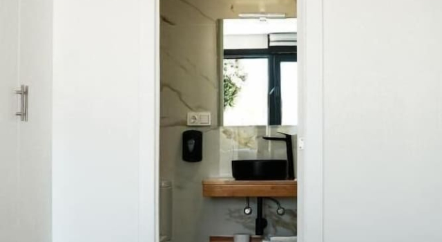 Hostal Montevideo Camino De Santiago & Beachfront, Забронировать Хостел Нигран 