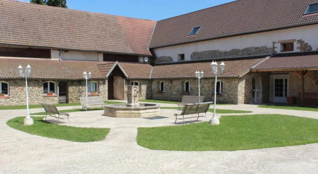 Ferme de la Petite Loge, Réserver Hôtel La Haute-Maison 