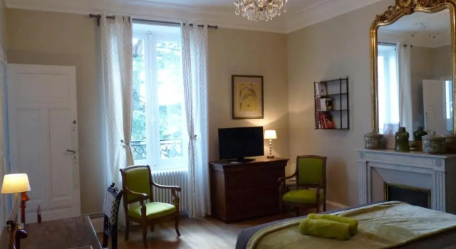 Двухместный номер Standard Chambres dHôtes de luxe Côté Parc-Côté Jardin avec parking privé gratuit