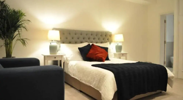 Stunning 2 Bedroom 2 Bathroom in South Kensington, Varaa Huoneisto Asunnot kohteessa Merseyside, Huoneisto