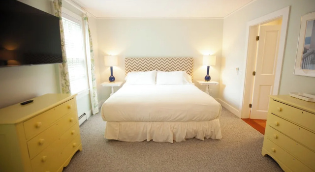 Номер Standard Yellow House Inn