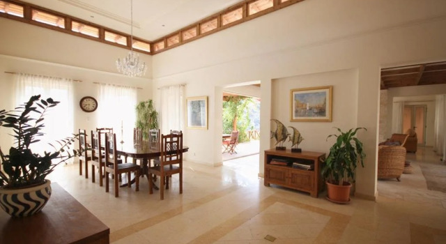 Villa Retreat Cyprus, Buchen Sie Villa Villen in Akrounta, Villa