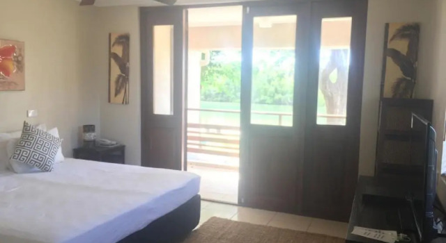 Номер Standard с 2 комнатами с видом на воду MG Cocomo Resort Vanuatu