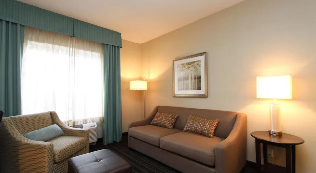 Люкс Hampton Inn & Suites by Hilton St. Johns Airport