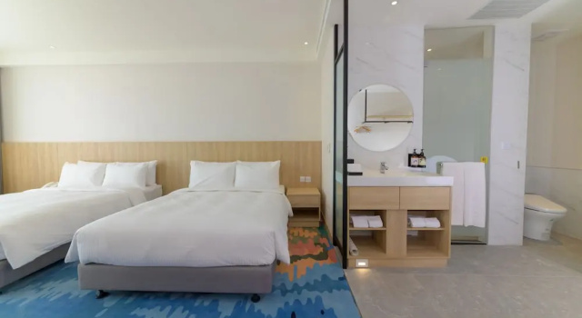 Четырёхместный семейный номер Standard Golden Tulip Hotel Taichung