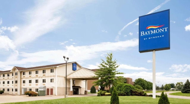 Standard Zimmer Travelodge by Wyndham Clinton Valley West Court