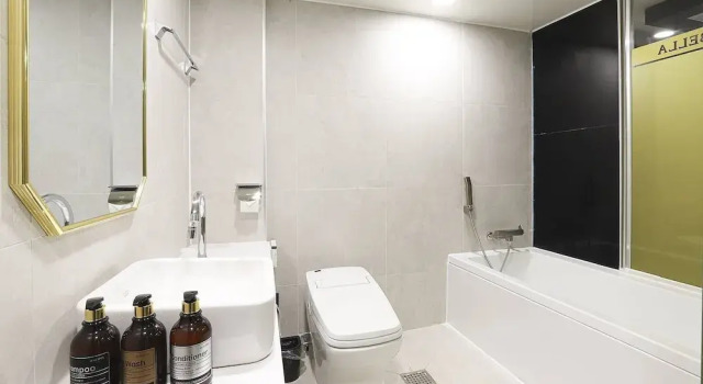 Номер Deluxe Swissbella Hotel