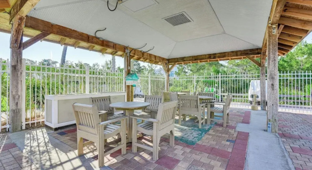 Коттедж Upscale Getaway w/ Pool & Golf Cart