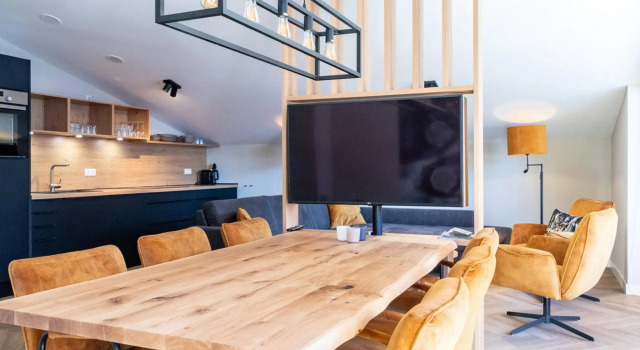 Luxury Penthouse, 600 m. From the ski Area, Book Apartment Hotels in Vorarlberg with Parking, Parking