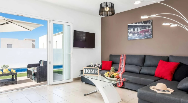 Villa Espliego, Забронировать Вилла Виллы Адехе, рядом с Центр водных видов спорта Tenerife Nautical Center, Вилла