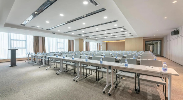 Atour Hotel Xi'an 5th Fengcheng Road Economic Development Center, Prenota Hotel Weiyang 