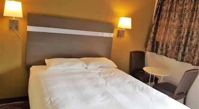 Двухместный номер Standard Holiday Motel & RV Resort