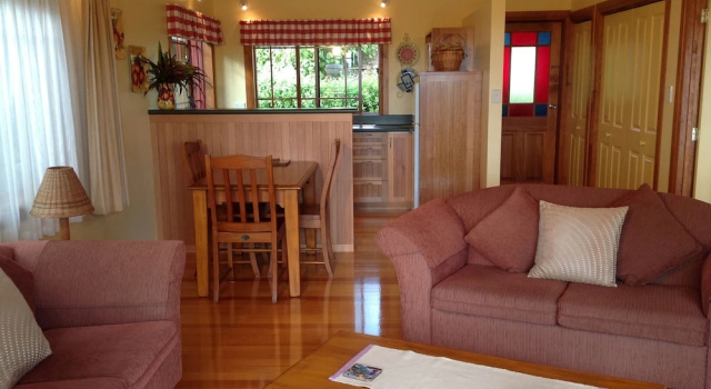 Апартаменты Jacaranda Park Holiday Cottages