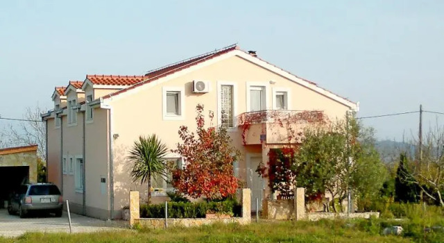 Apartments Drazen, Book Lejlighed Divulje Split-Dalmatia County