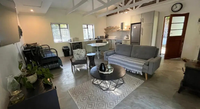 Апартаменты Standard 21 Heather Road