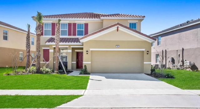 7663 Oakmoss Loop