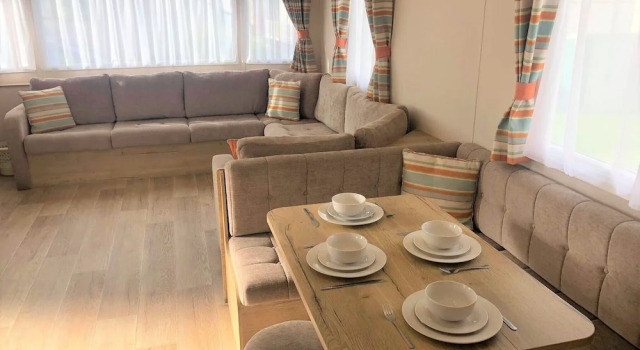 Номер Deluxe Golden Palm Resort
