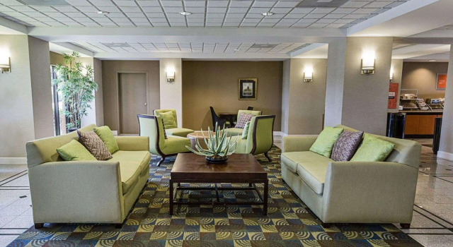 Comfort Inn Southwest Fwy at Westpark, Buchen Sie Hotel Bellaire Houston