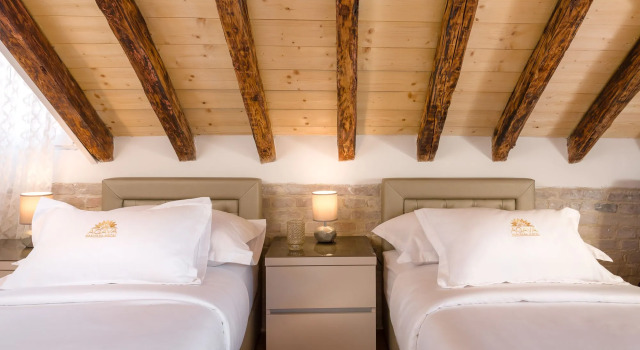 Agava Lux Rooms&Pool, Prenota Hotel Hotel a Croatian Islands con piscina, Piscina