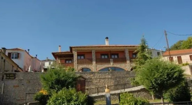 Guesthouse To Spiti Τou Gakou