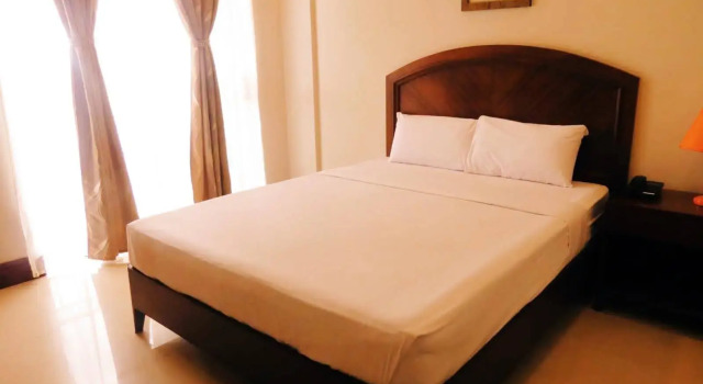 Country Chateau Hotel