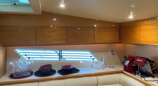 Motor Yacht Raffaelli "Bonita", Забронировать Отель «постель и завтрак» Триест Венеция-Джулия, рядом с Замок Святого праведника