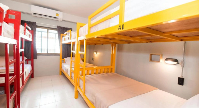 Кровать в общем номере TP Hostel Kata Beach Phuket