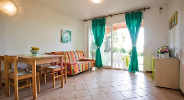 Seaside apartment with 3 bedrooms 2 bathrooms sofa bed in the living room