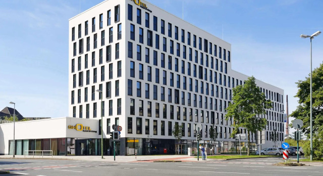 Кровать в общем номере Four Points Flex by Sheraton Essen