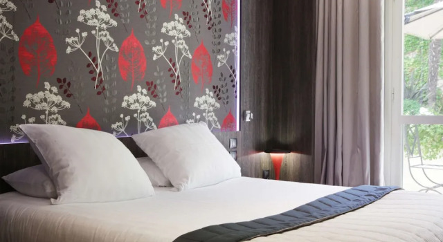 Номер Deluxe с видом на сад Best Western Premier Le Patio des Artistes