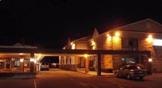 Colonie Inn and Suites, Prenota Hotel Colonie Hudson Valley