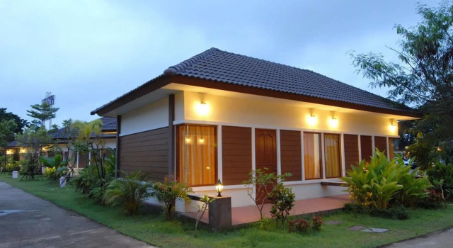 Nongkhai Tavilla Resort and Convention Center, Забронировать Курортный отель Нонгкхай Nong Khai Province, рядом с Nong Thin Public Park