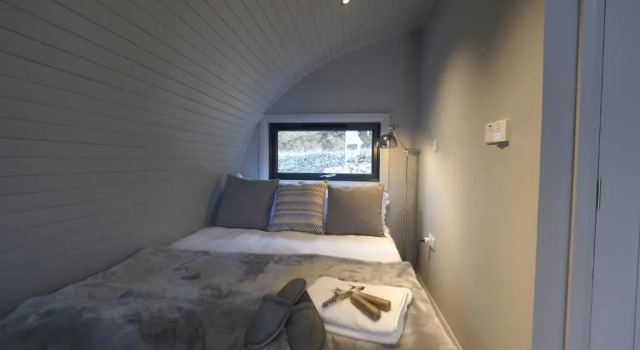 The Bee Pods, Book Hotel Rossnowlagh Donegal