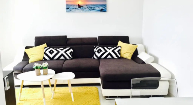 Апартаменты Deluxe New Apartments Sunshine