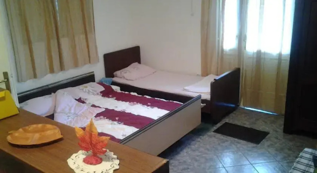 Apartments Mihović