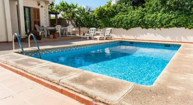 Oasis, Book Villa Son Sardina Majorca