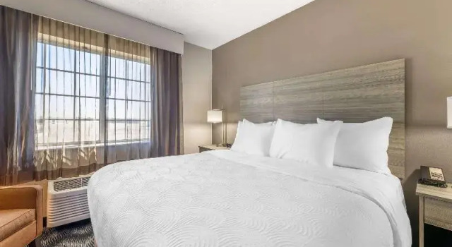 Best Western Plus Bolingbrook, Забронировать Отель Отели Иллинойс 3 звезды, 3*