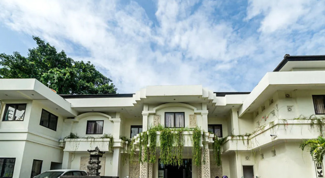 Airy Tuban Puri Gerenceng 9 Kuta Bali, Забронировать Отель Тубан Кута, рядом с Магазин сувениров Krisna