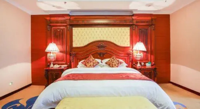 Люкс Deluxe Honor International Hotel