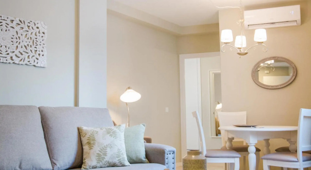 1 bed Superior Holidays2Malaga, Забронировать Отель Малага Коста-дель-Соль, рядом с Музей Кармен Тиссен