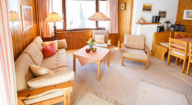 Am Traunufer Anneliese Plenk, Varaa Hotelli Hotellit Baijeri pysäköinnillä, Pysäköinti