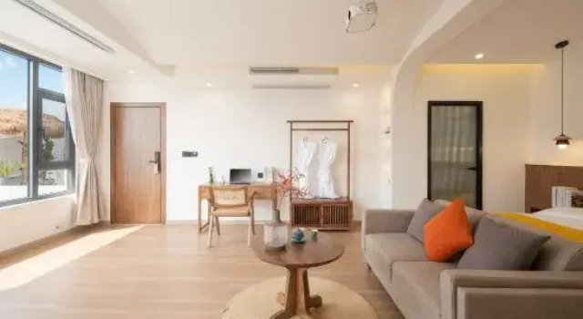 Люкс с 2 комнатами Floral Lux Hotel · living in another courtyard (Lijiang ancient city light luxury store)