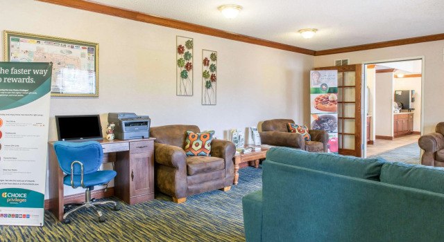 Quality Inn & Suites Titusville, 预订 酒店 泰特斯维尔 宾夕法尼亚州