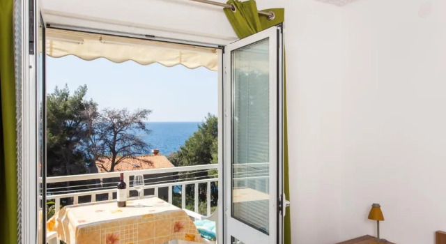 Апартаменты c 1 комнатой с балконом и с видом на море Apartments Villa Ana