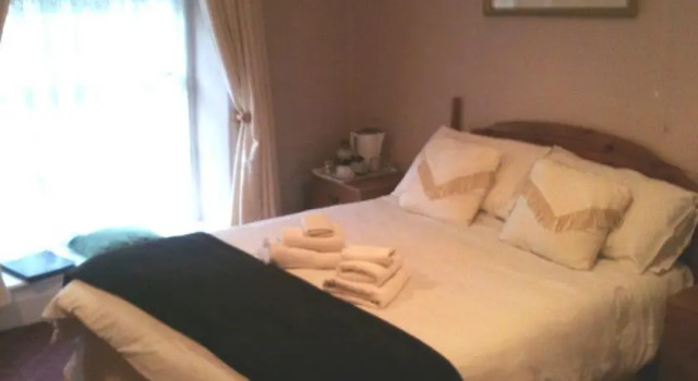 Bridgefoot Guest House, Book Pension Hoteller i Yorkshire Moors med parkering, Parkering