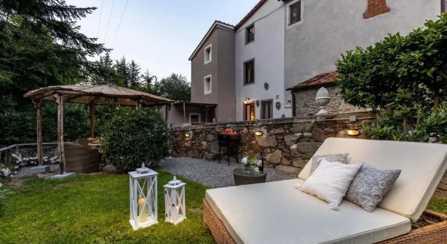 Коттедж Rio delle Fate, a Fairytale Home along the Stream in Vorno, Lucca