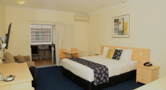 Двухместный люкс Premier с балконом Lismore Bounty Workers Club Motel